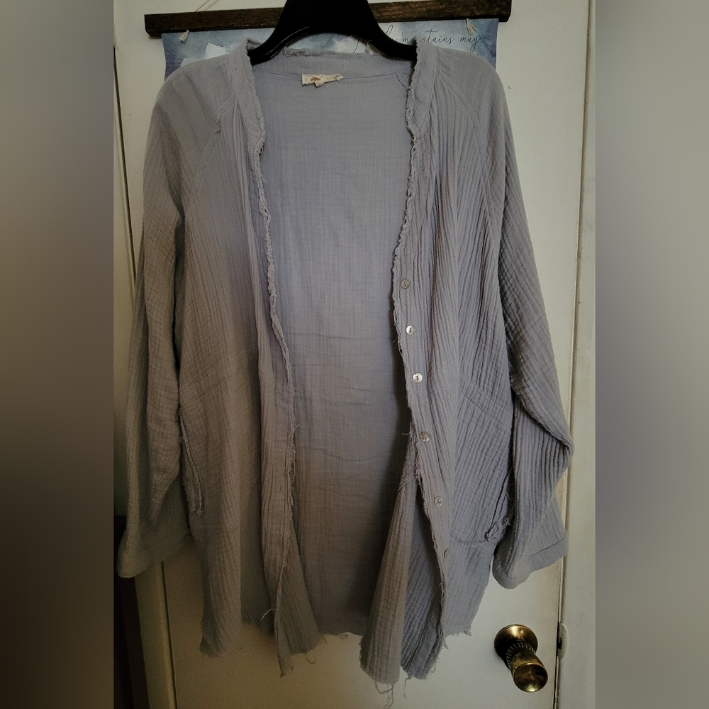Lightly worn Linen cover / button down DULL BLUE , SHINY BUTTONS L
